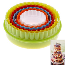 Charger l'image dans la galerie, 6Pcs  Round/Flower Shaped Dough Cutting Tool Kitchen Gadgets Dumplings Cutter

