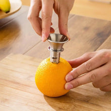 Charger l'image dans la galerie, Manual Household Juice Squeezer Lemon Juicer Fruit Tools Kitchen Gadgets
