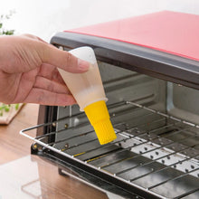 Charger l'image dans la galerie, Kitchen Accessories Tools Silicone Oil Brush Basting Brushes Cake Butter Bread Pastry Brush Cooking Utensil Kitchen Gadgets BQ.
