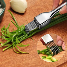 Load image into Gallery viewer, Kitchen Shred Silk The Knife, Stainless Steel Chopped Green Onion Knife, Curved Handle Design, Food Speedy Chopper Green Onion
